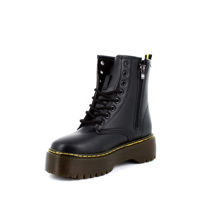 PROMO EXPRESS | Bamba de lona negra + Bandolera de piel con mini bolso